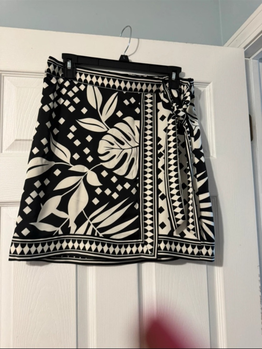 Black & White Tropical Print Wrap Skirt
